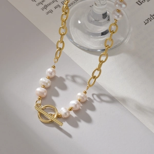 Artificial Baroque Pearl Stainless Steel Necklace Gold Plated Geometric OT Clasp Toggle Clavicle Chain Jewelry For Women