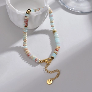 Bracelet rétro français avec perles en pierre naturelle macaron et fermoir en acier doré