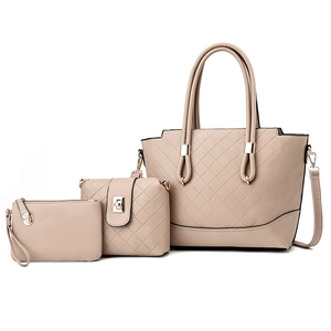 Ensemble de 3 sacs en similicuir beige avec motif matelassé et détails dorés