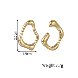 Minimalist irregular geometric gold earrings with dimensions 2.6cm by 1.9cm and 7.7g weight