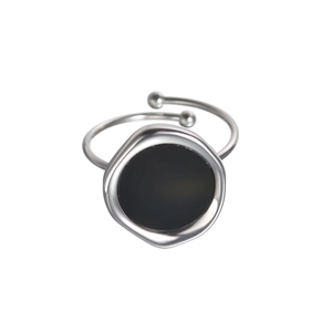Minimalist silver steel ring with irregular black shell inlay and open double-band design