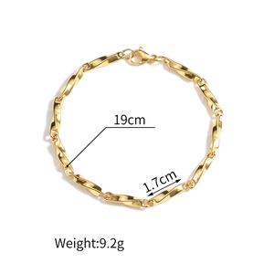 Bracelet chaîne torsadée Mobius minimaliste doré avec fermoir mousqueton, longueur 19cm