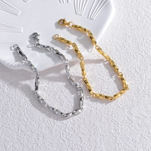 Bracelets à chaîne torsadée Mobius en or et argent avec fermoir mousqueton poli