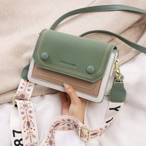 Petit sac carré vert Morandi pour femme avec deux bandoulières interchangeables