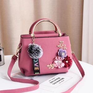 Elegante rosa Handtasche aus Kunstleder mit 3D-Blumendekor und Metallgriff-Riemen