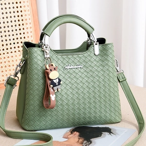 Grüne Handtasche mit Webmuster, süßem Kuh-Anhänger und verstellbarem Schulterriemen für Damen