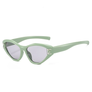 Outdoor fashion cat eye sunglasses with mint green frame and lavender lenses
