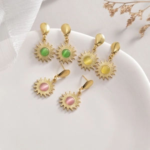 French Retro Stainless Steel Sunburst Drop Earrings Gold Plated Shell Design Cat Eye Stone Vintage Jewelry For Women