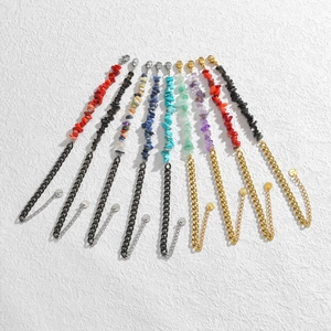 Bracciale etnico in acciaio inossidabile con pietre colorate e chiusura a moschettone