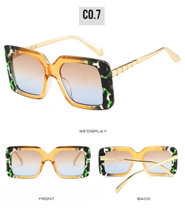 Detailed view of square gradient lens sunglasses with tricolor leopard frame and gold temples