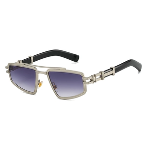 Lunettes de soleil punk rétro avec verres dégradés violets et monture dorée