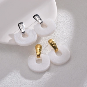 Stainless Steel White Resin Geometric Horseshoe Stud Earrings Hammered Texture Modern Dangle Jewelry For Women