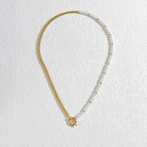 Chic gold-plated cuban chain and pearl necklace with stylish OT toggle clasp closure