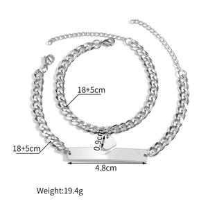 Minimalistisches Edelstahl Armband-Set für Paare mit Gravurplatte und Herzanhänger
