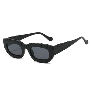 Lunettes De Soleil Carrées Mode Protection UV400 Monture PC Avec Détail Texture De Point Unique Style Hip Hop Tendance