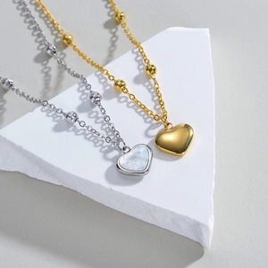 Minimalistische 18K Gold und Silber Herzketten mit Perlmutt auf einer Perlenkette