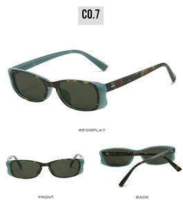Drei-Winkel-Ansicht der rechteckigen Sonnenbrille in Schildpatt mit hellblauen Akzenten