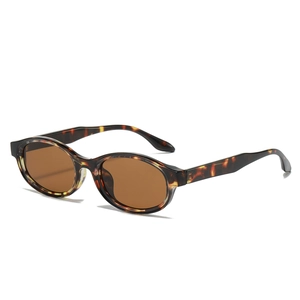 Retro tortoise shell oval sunglasses with brown UV lenses for men and women