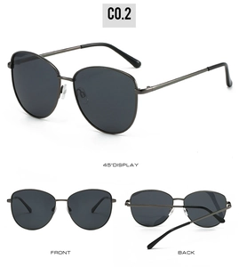 Vues détaillées de lunettes de soleil rétro vintage avec monture en métal et verres noirs