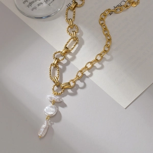 Collana Con Pendente Acciaio Inossidabile Placcato Oro 14K Künstliche Perle Barocche Irregolari Retro Francese Lusso Catena Clavicola Donne