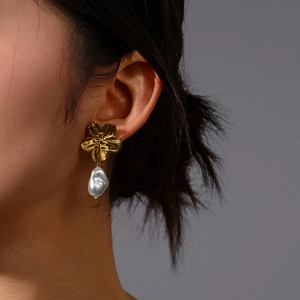 Vintage Französische Edelstahl Ohrhänger Mit Künstliche Barockperlen Blumen Herzform Elegantes Schmuckstück Für Damen