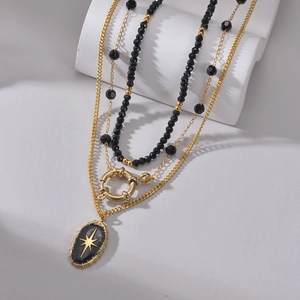 Collier Multi-Rangs Pour Femmes Plaqué Or 14K Acier Inoxydable Perles Noires Pendentif Ovale Étoile Style Bohème