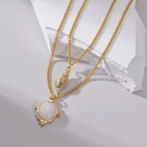 Lagenhalskette Anhänger Edelstahl 14K Vergoldet Muschel Künstlicher Opal Französischer Vintage Stil Für Damen