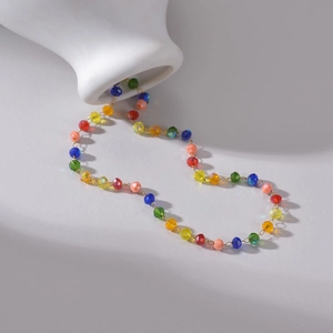 Collier de perles colorées à facettes avec croix en acier inoxydable plaqué or 14K