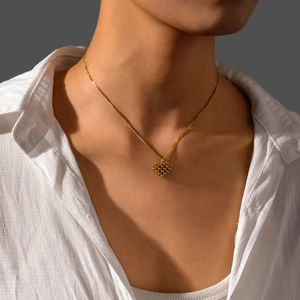 Collier Pendentif Coeur En Acier Inoxydable Plaqué Or Design Amour Perlé Chaîne De Clavicule Bijoux Rétro Français Pour Femmes