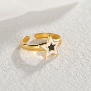 Minimalist gold-plated stainless steel open ring with black and white star pattern