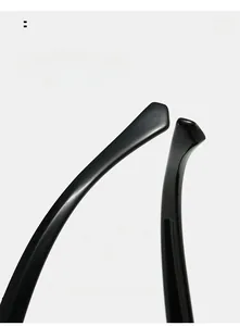 Detail of curved resin sunglasses legs designed for a comfortable and secure fit
