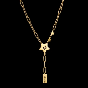 Collier en Y en acier inoxydable doré personnalisé avec pendentif étoile M et nom Maria