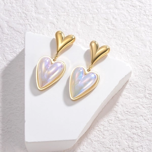 Stainless Steel Heart Shell Earrings Gold Plated Zircon Inlaid Iridescent Fashion Studs For Women