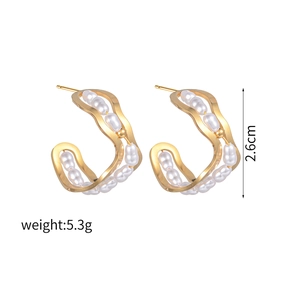18K gold plated stainless steel twisted C-shape earrings with elegant white pearls
