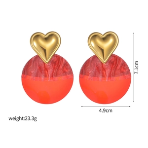 Orecchini a cuore vintage color oro con pendente rosso e altezza di 7,1 cm