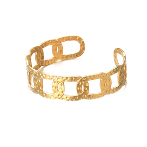 Minimalist hammered 18K gold plated stainless steel oval chain linked open bracelet