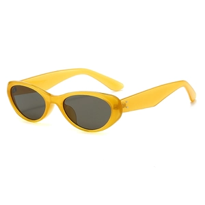 Lunettes de soleil œil de chat rétro jaune brillant avec verres gris et rivets argentés