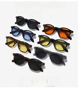 Detailed view of square frame sunglasses set in assorted colors with metal hinge
