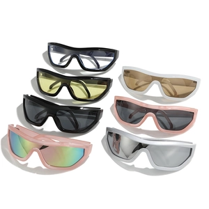 Y2K hip-hop sunglasses collection in seven colors with sporty large frames and colorful lenses