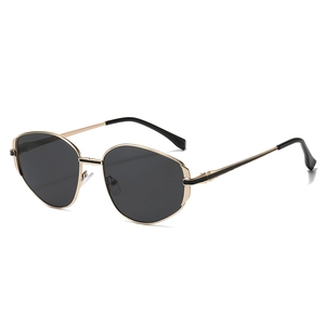 Mode Polygone Lunettes De Soleil À Monture En Métal Protection UV400 Lunettes Rétro Géométriques Pour Hommes Et Femmes Voyage