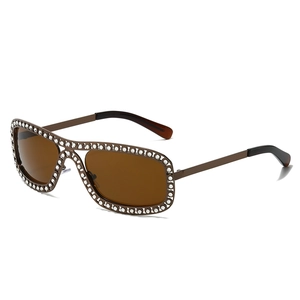 Lunettes de soleil ovales oversize avec strass et verres marrons pour femmes stylées
