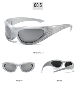 Tre viste di occhiali da sole sportivi Y2K argento con design avvolgente futuristico
