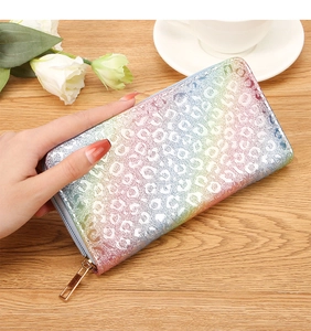 Detail of long leopard print glitter wallet for women with colorful gradient sequins