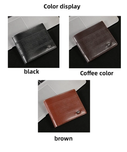 Tre portafogli da uomo nei colori nero, caffè e marrone con trama in pelle goffrata