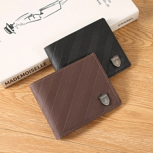 Men Short Bifold Wallet Horizontal PU Leather Diagonal Textured Multi Card Slots Business Casual Purse With Metal Shield Logo