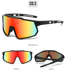 Vue triple de lunettes de cyclisme sport avec verres dégradés orange et rouge haute performance