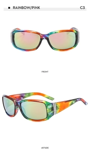 Détail des lunettes de soleil ovales polarisées avec monture arc-en-ciel et ornements cristal