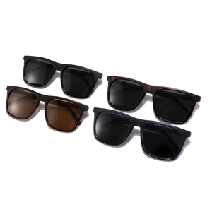Lunettes de soleil polarisées carrées TR90 pour hommes et femmes en noir et écaille