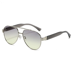 Classic silver metal aviator sunglasses with gradient lenses and double bridge design