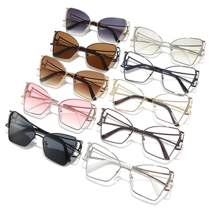 Lunettes de soleil polygonales surdimensionnées avec monture en métal en 10 couleurs